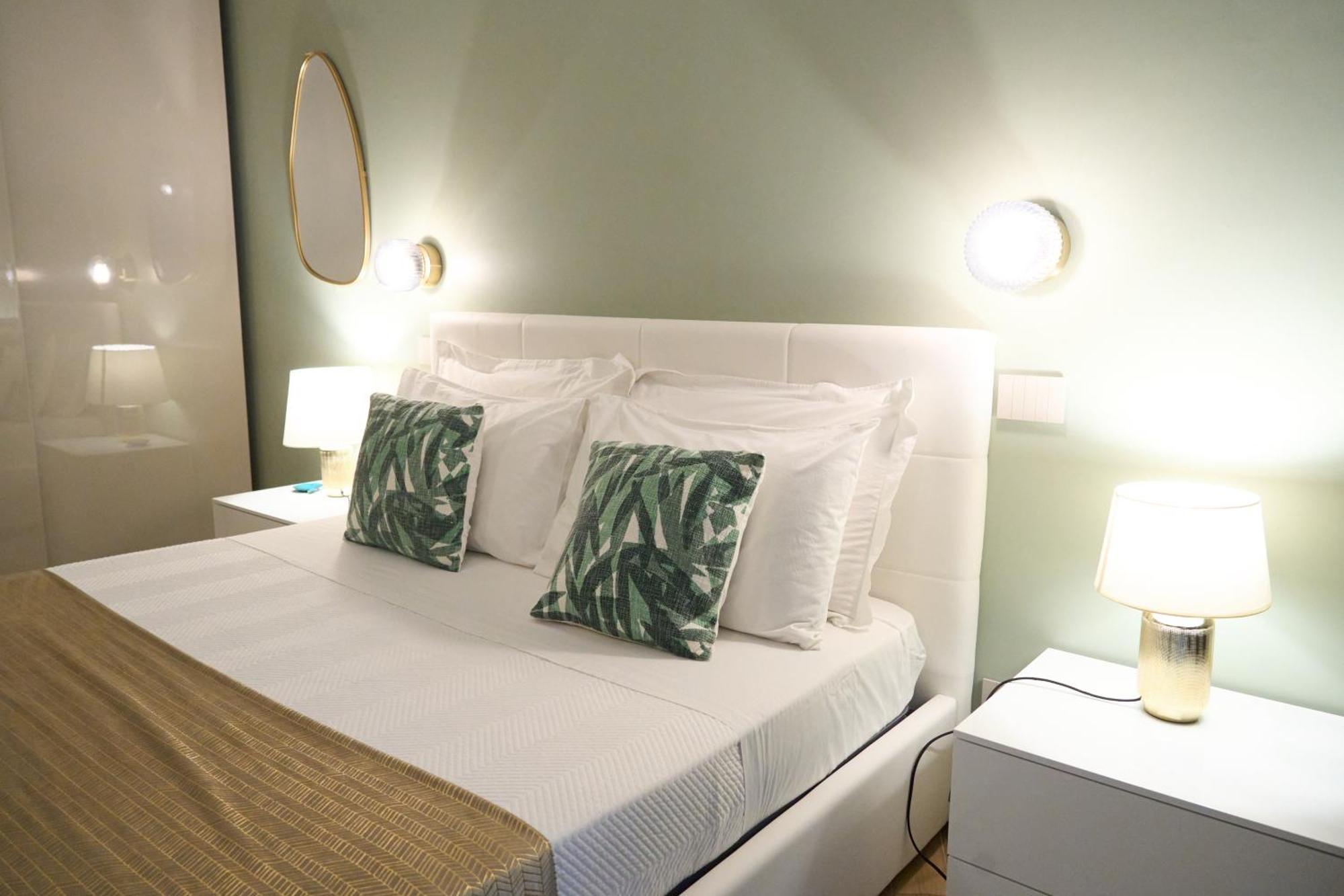 Trastevere Boutique With Gym And Steam Shower ローマ エクステリア 写真